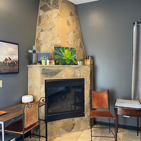 Sunset Suite - Cave Creek Guest Suites Exteriör bild