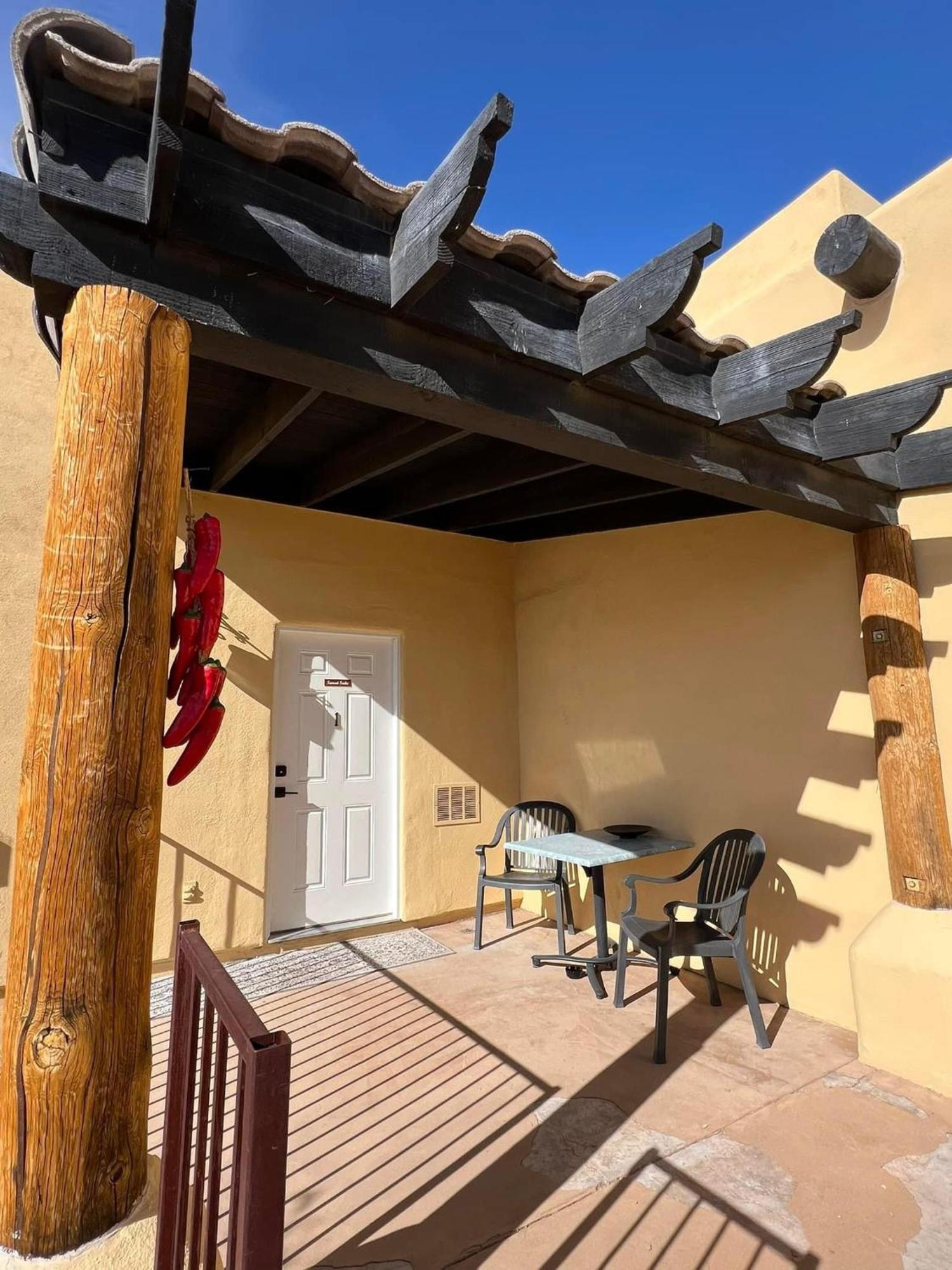 Sunset Suite - Cave Creek Guest Suites Exteriör bild